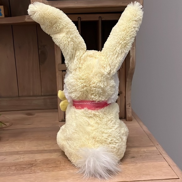 Singing Bunny Plush Peter Cottontail Kids of America Easter Yellow - Picture 5 of 9